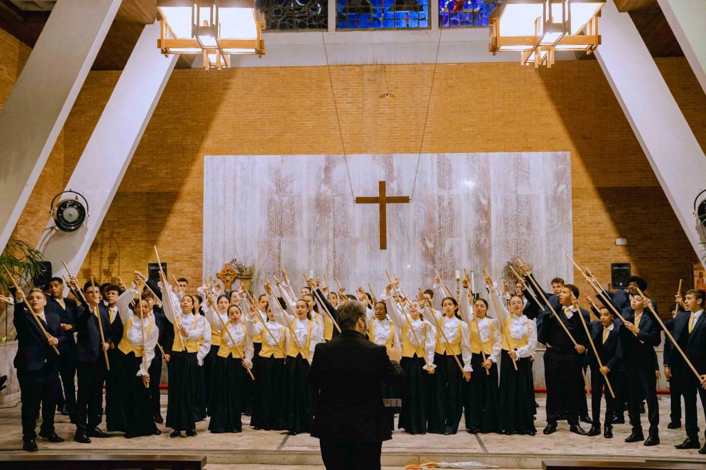 2024-11-22-canarinhos-itabirito-igreja-anglicana-fotos-íris-zanetti-55