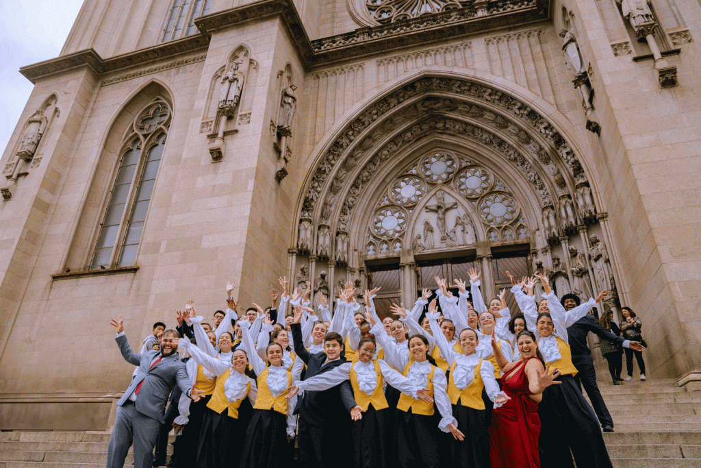 2024-11-22-canarinhos-itabirito-catedral-sé-fotos-íris-zanetti-265